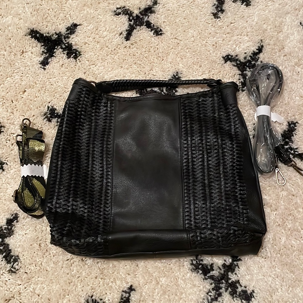 Moda Luxe Crossbody/Shoulder bag